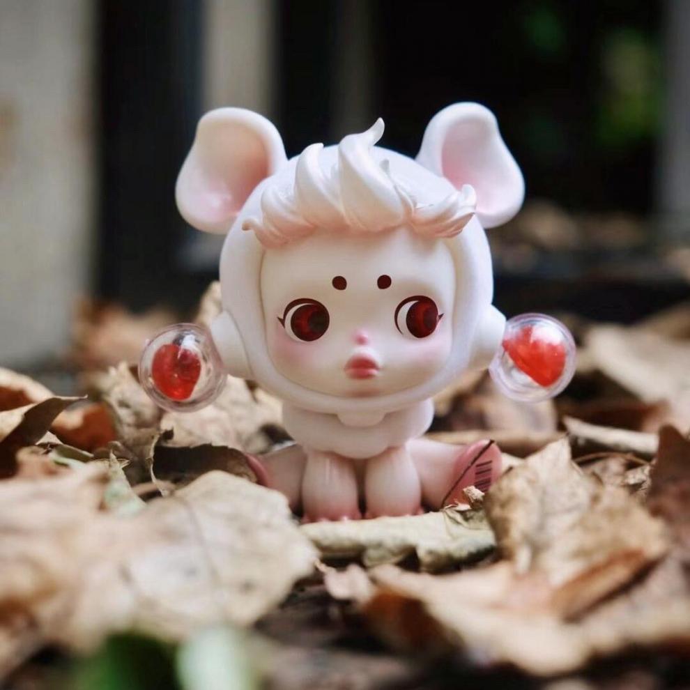 Skullpanda  The mare of animals blind Box figure